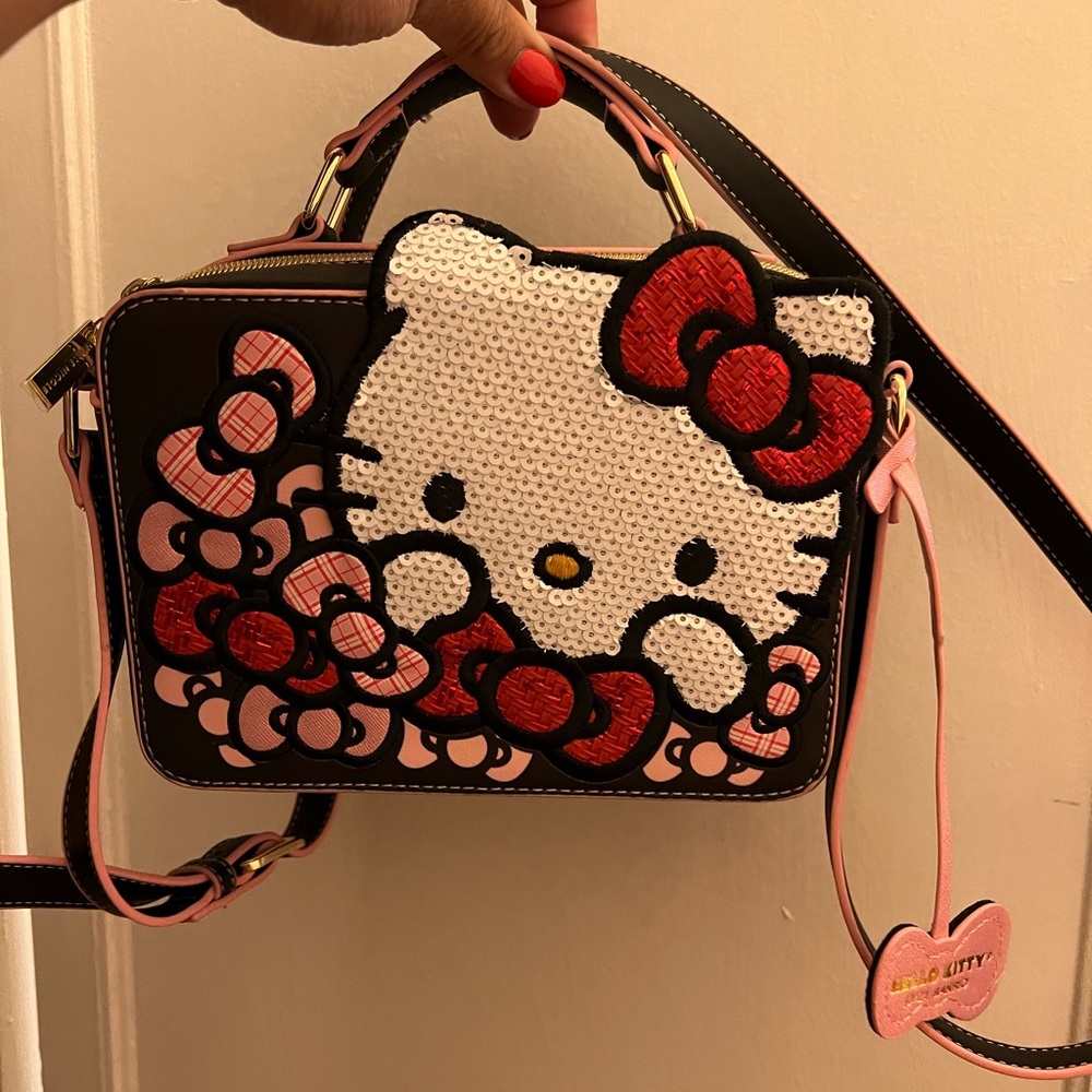 Danielle Nicole Hello kitty